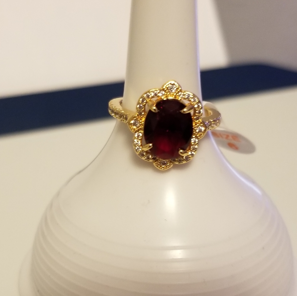 Size 6 Ring Bomb Ring